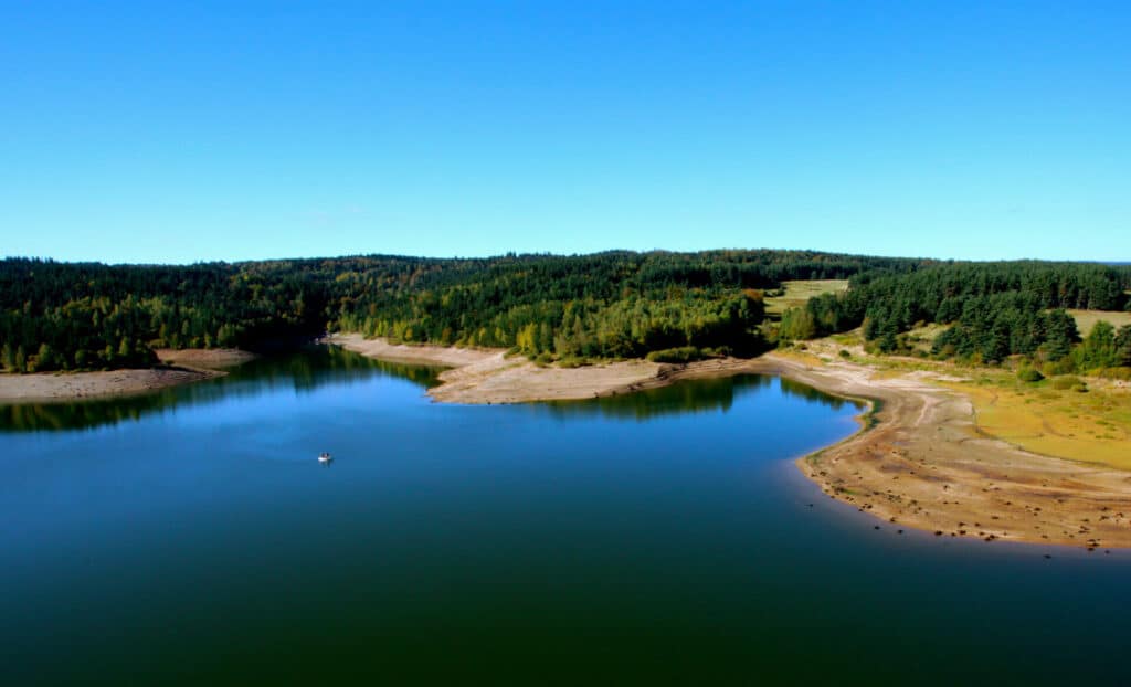 Camping au lac de Naussac à Langogne