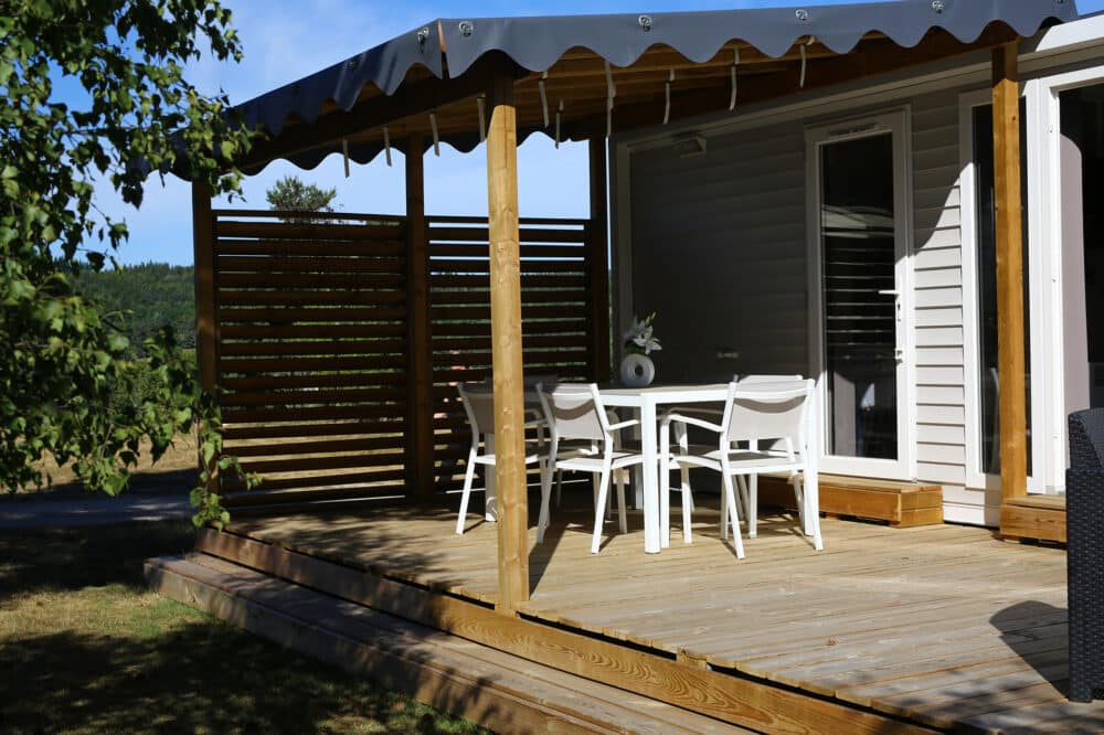 Location mobil-home privilège 2 suites pour 4 à 6 personnes en Lozère