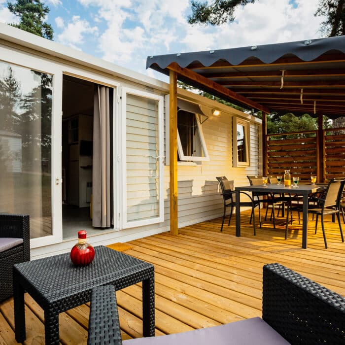 Mobil-home grand confort 3 chambres en Lozère