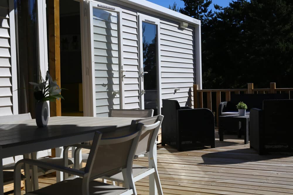 Mobil-home privilège 2 suites pour 4 à 6 personnes en Lozère